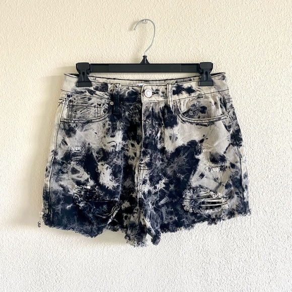 YMI Black&White Jean Shorts - Picture 1 of 5